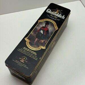 Vintage 70s Glenfiddich Pure Malt Whisky collectable tin with hinged lid (empty)